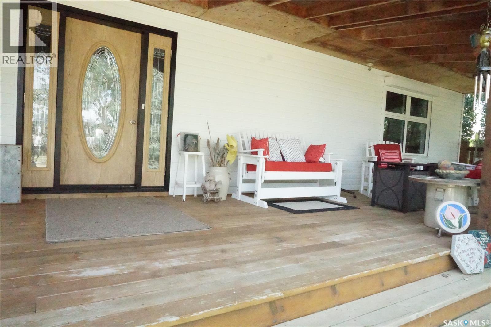 406 2nd Avenue W Property Photo 3