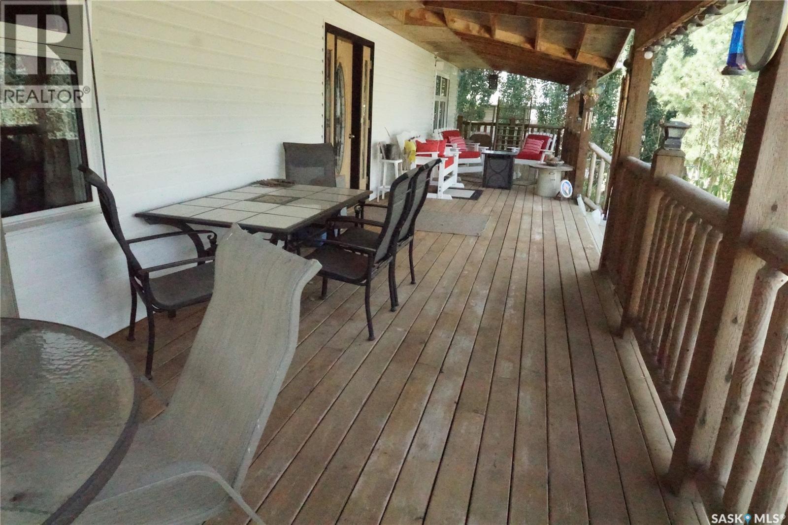 406 2nd Avenue W Property Photo 4
