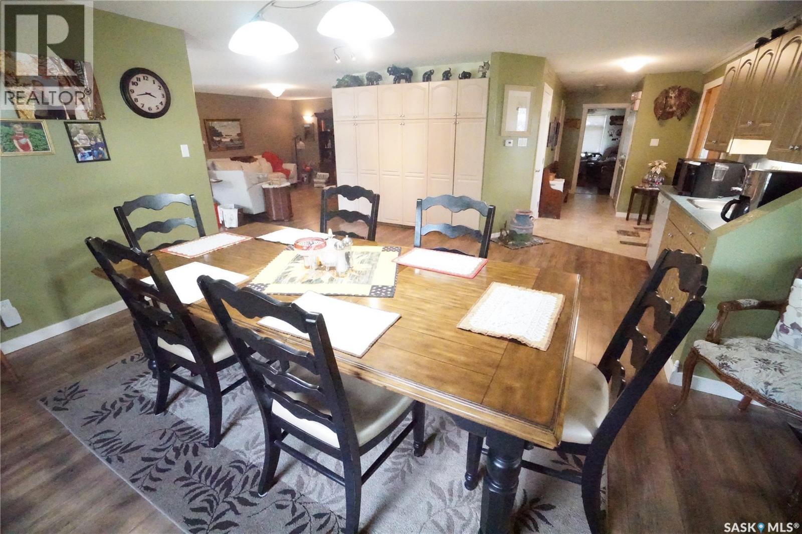 406 2nd Avenue W Property Photo 13