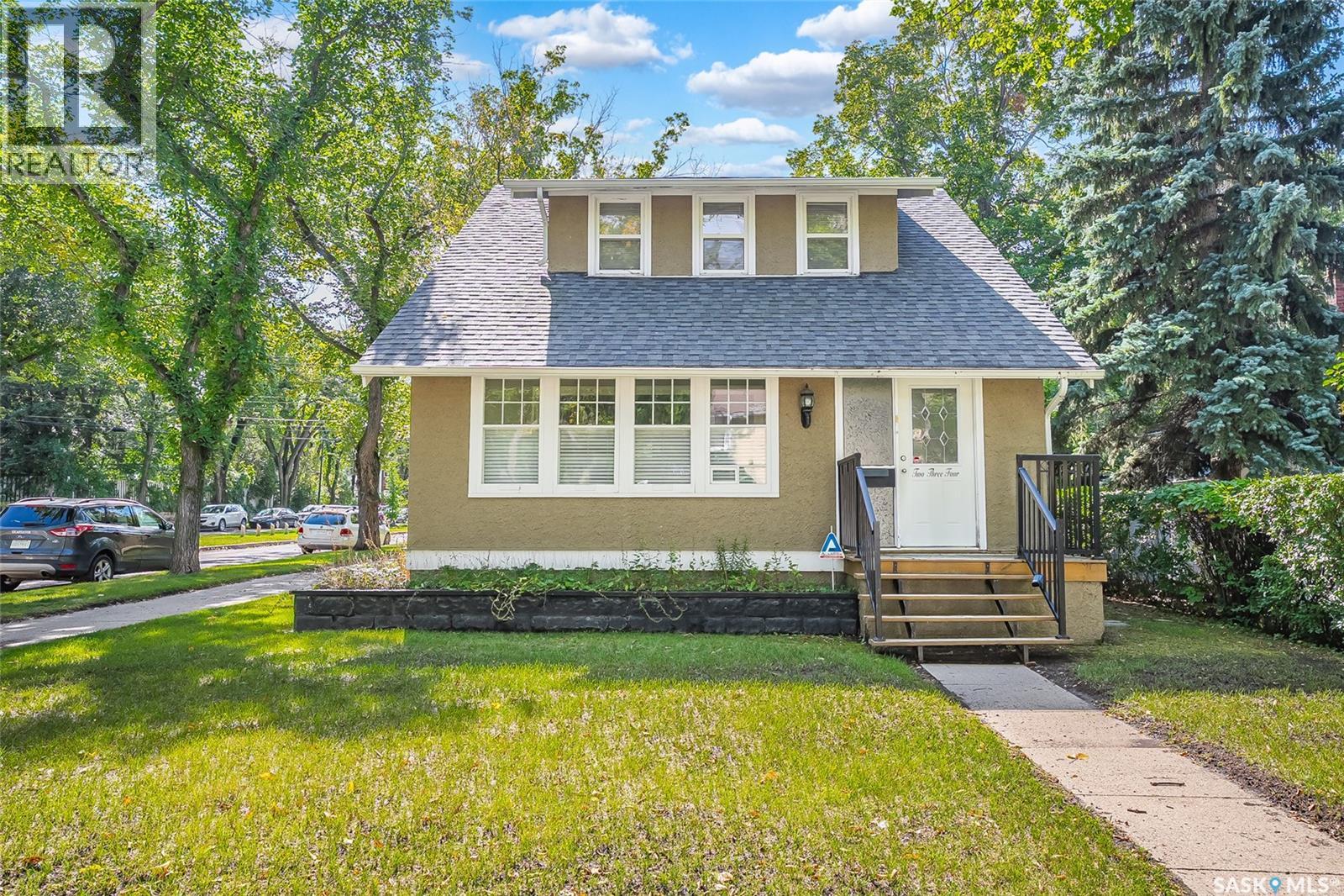 234 10th STREET E Property Photo 1
