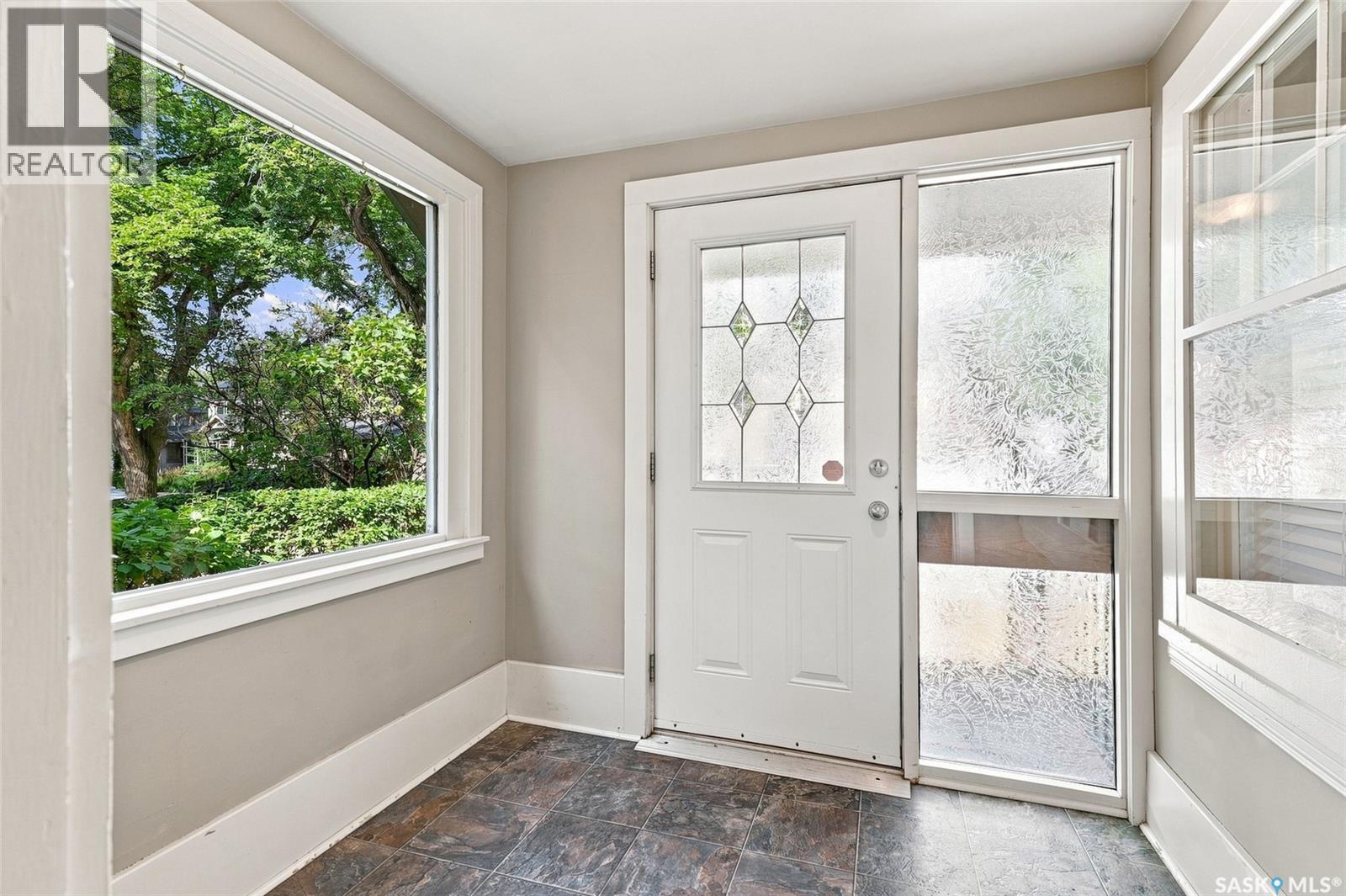 234 10th Street E Property Photo 3