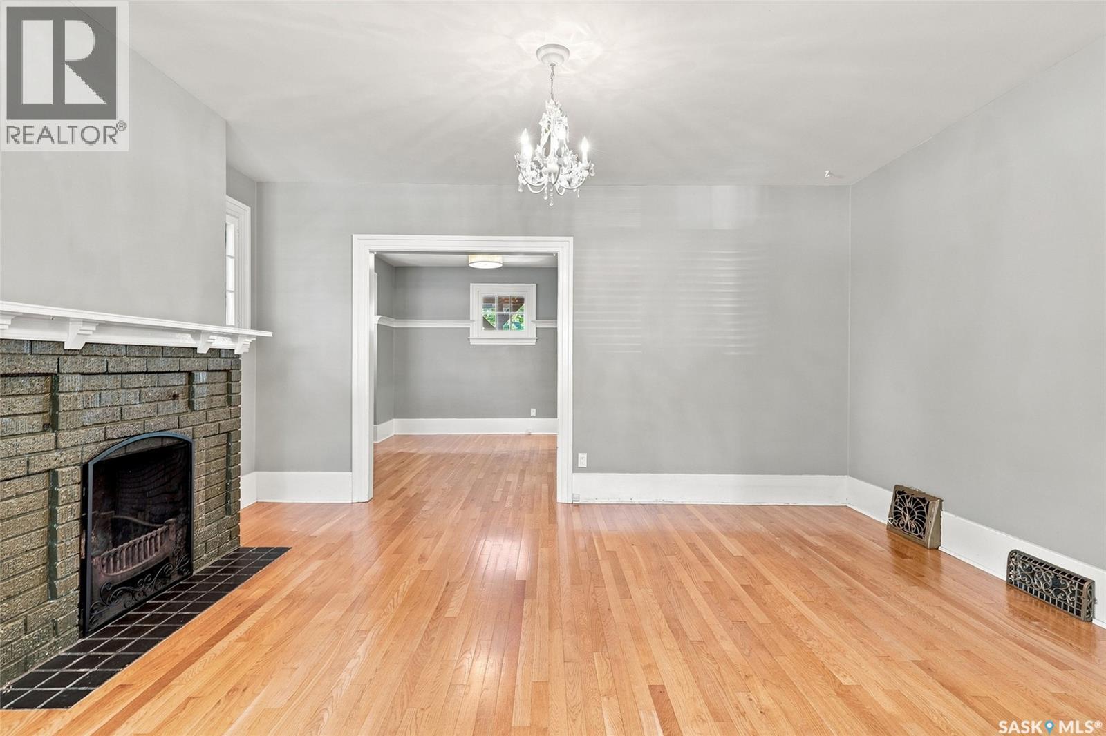 234 10th Street E Property Photo 8
