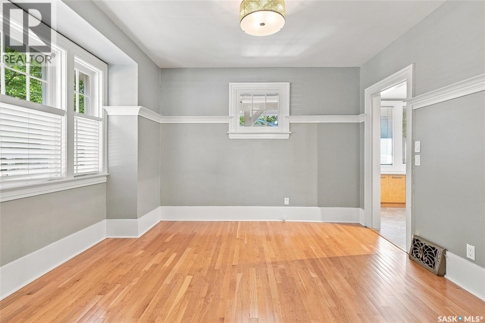 234 10th Street E Property Photo 9
