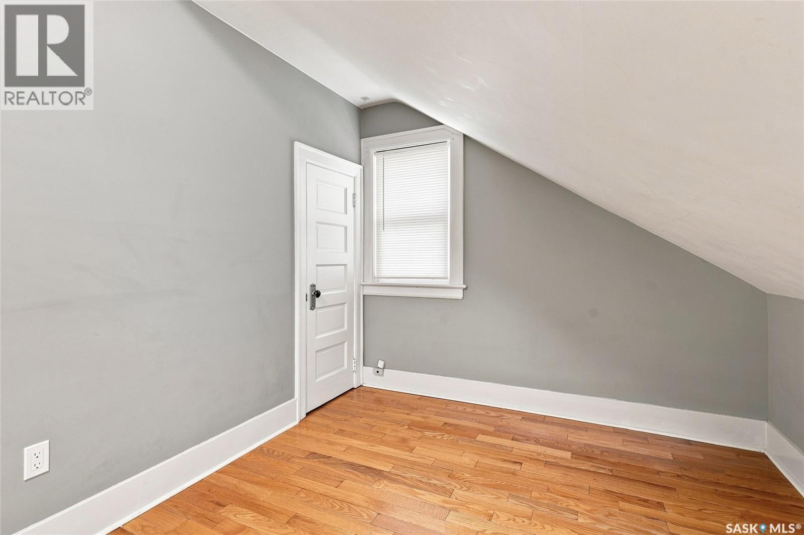 234 10th Street E Property Photo 20