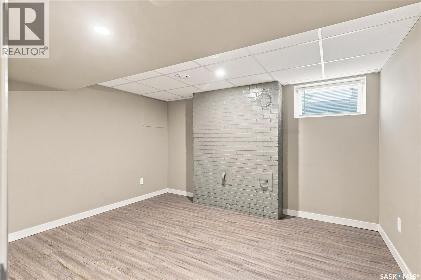 234 10th Street E Property Photo 29