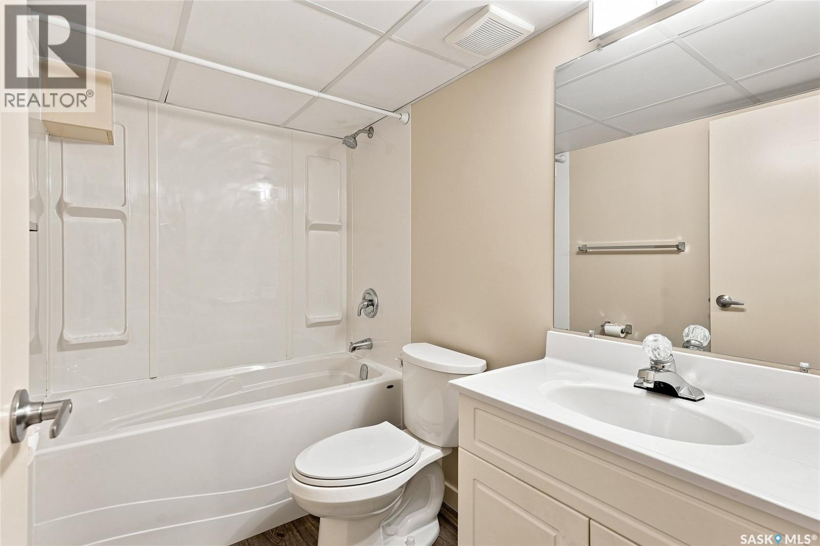 234 10th Street E Property Photo 33