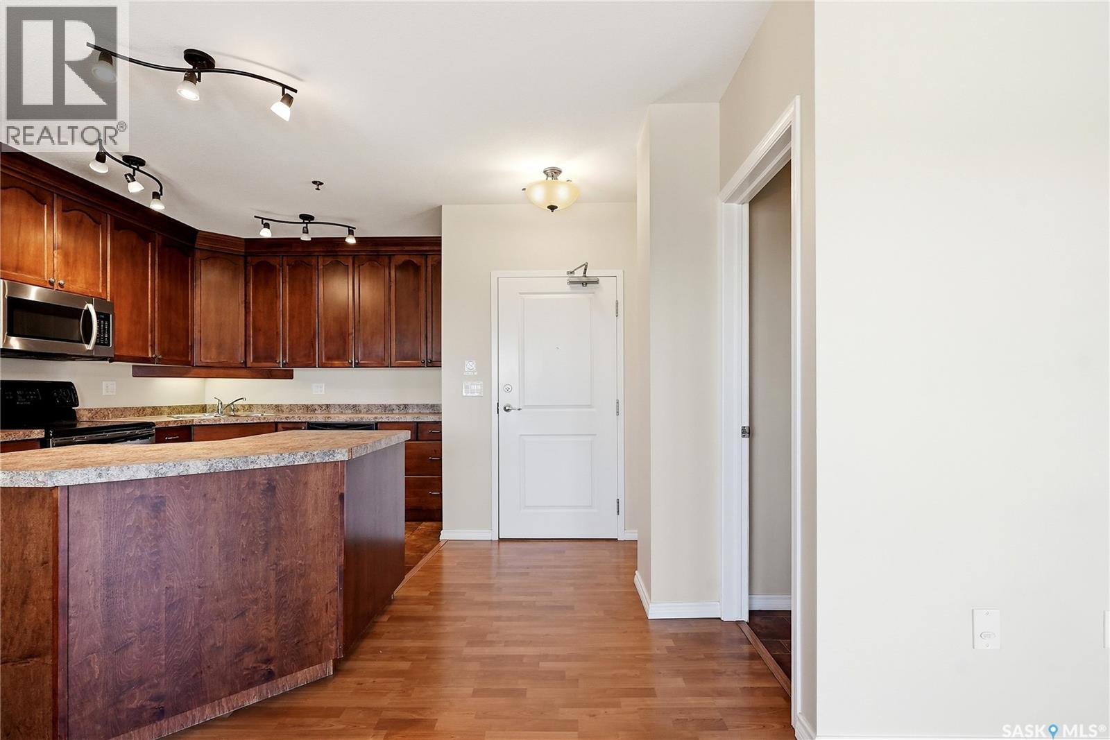 1403 902 Spadina Crescent E Property Photo 6