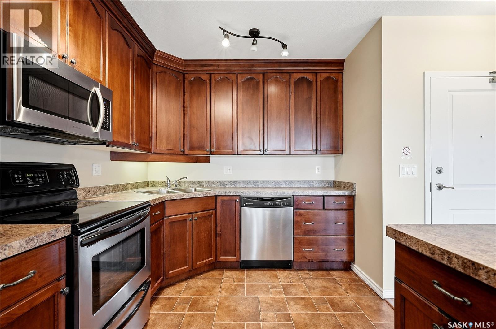 1403 902 Spadina Crescent E Property Photo 9