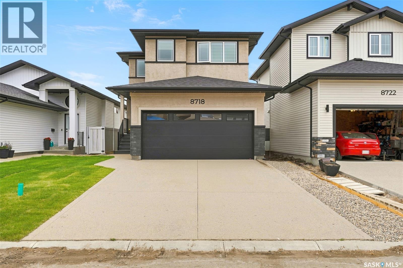 8718 Wheat Crescent Property Photo 1