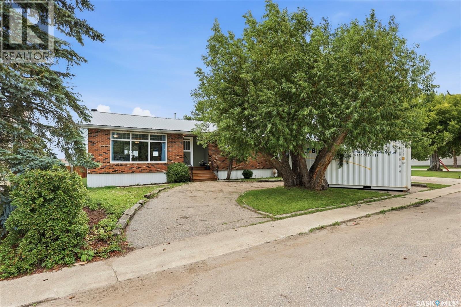 304 4th AVENUE Property Photo 1