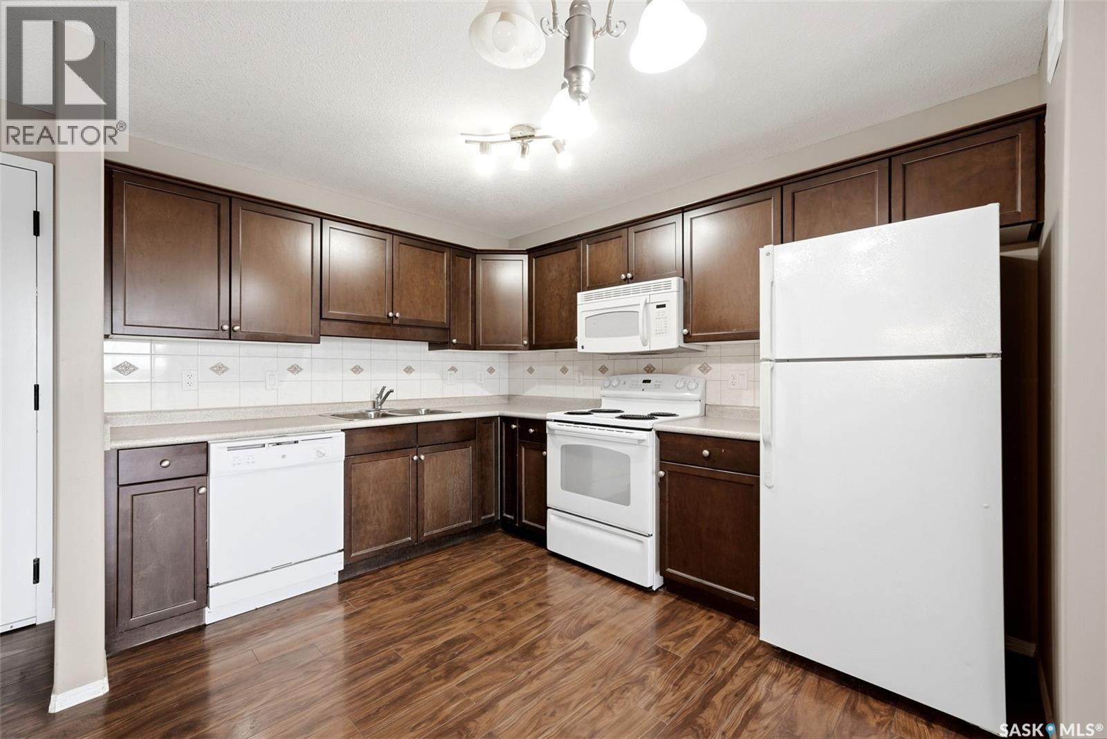 309 E 1300 Stockton Street Property Photo 7