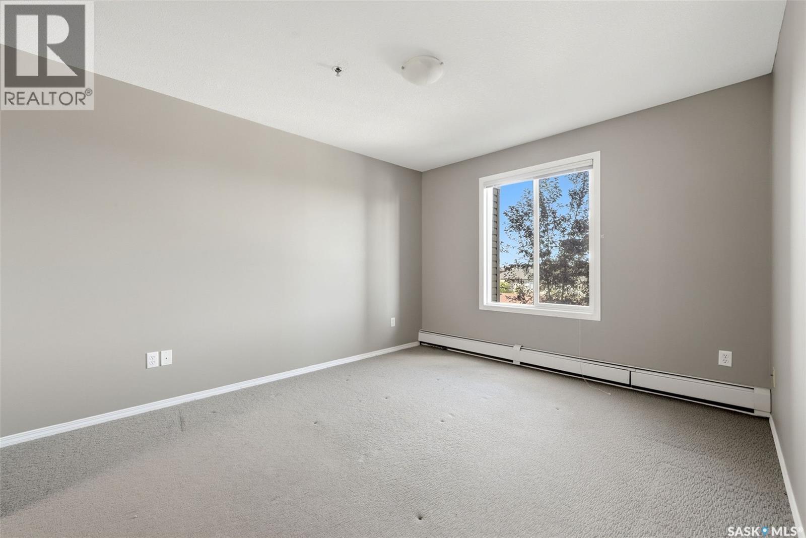 309 E 1300 Stockton Street Property Photo 9