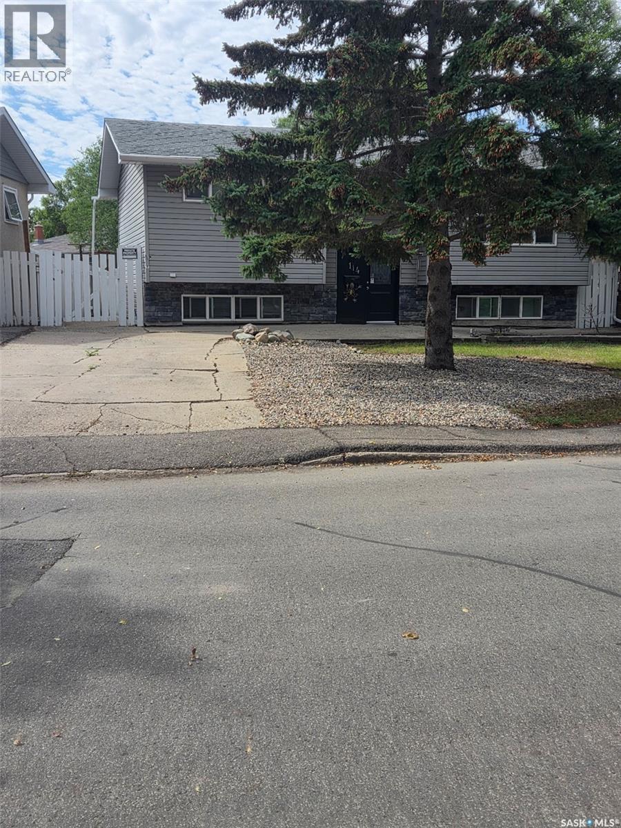114 Rothwell Crescent Property Photo 14