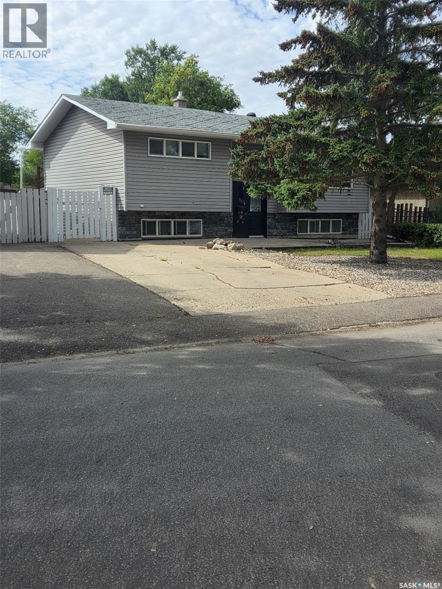 114 Rothwell Crescent Property Photo 15