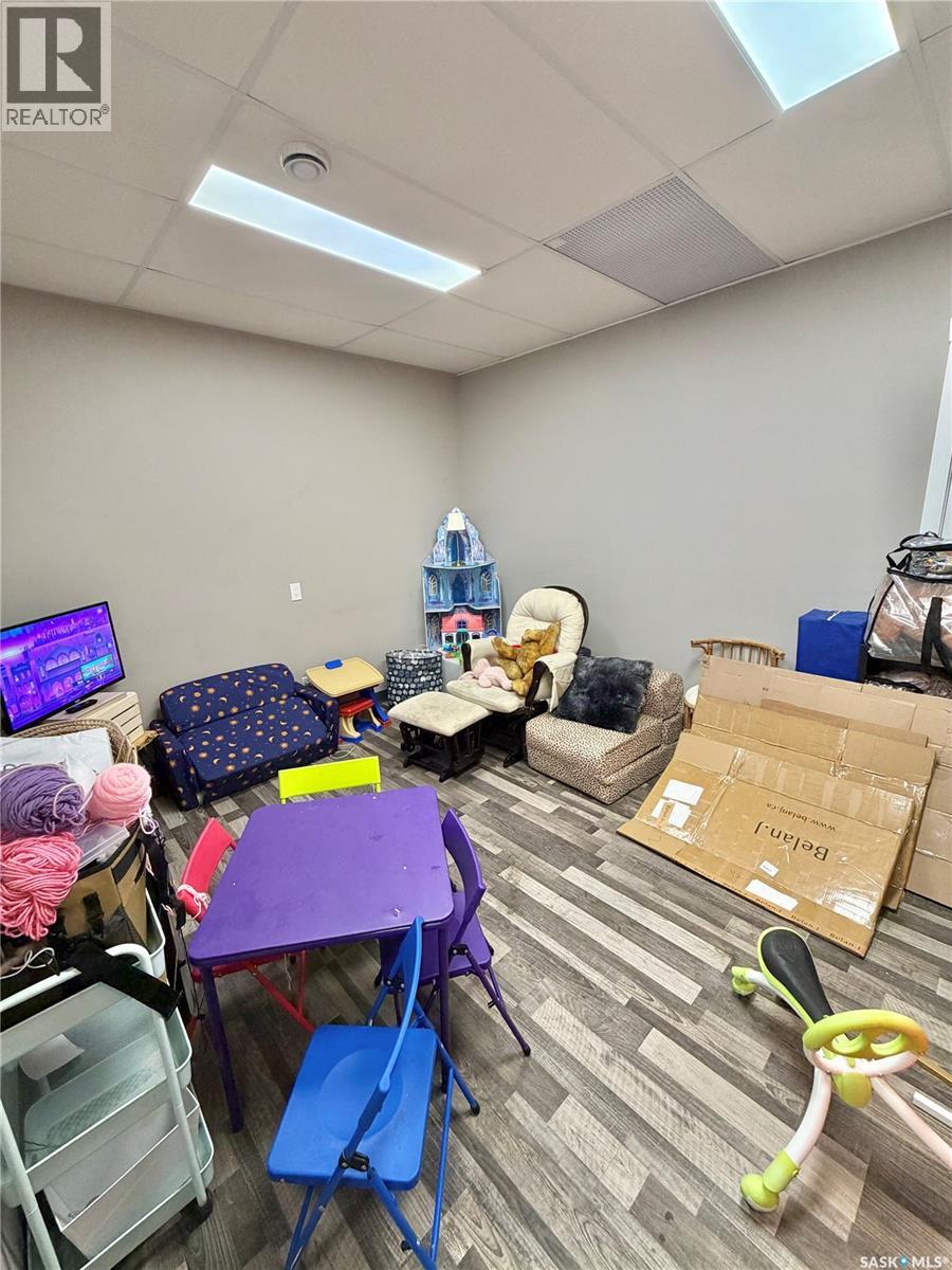 141 Central Avenue N Property Photo 20