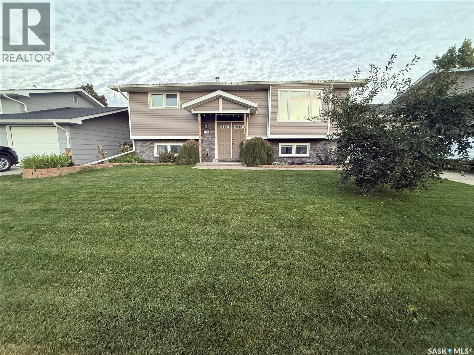 1348 Princess CRESCENT Property Photo 1
