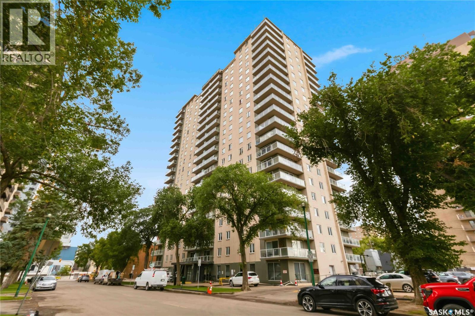 1601 320 5th Avenue N Property Photo 1