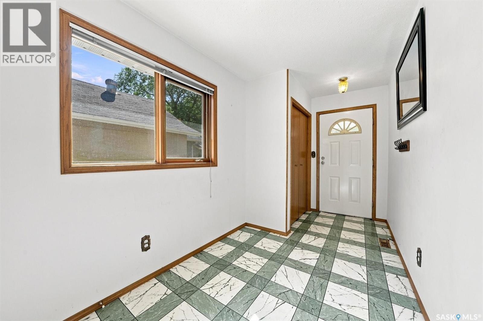 2227 Herman Avenue Property Photo 3