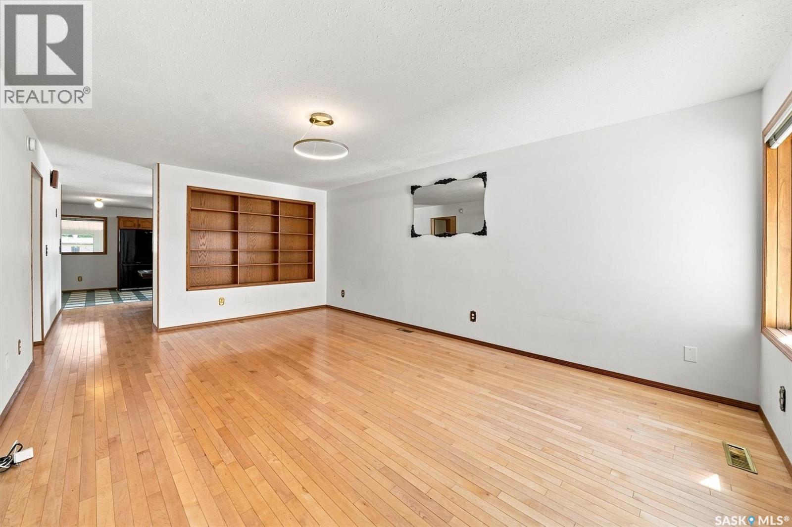 2227 Herman Avenue Property Photo 5