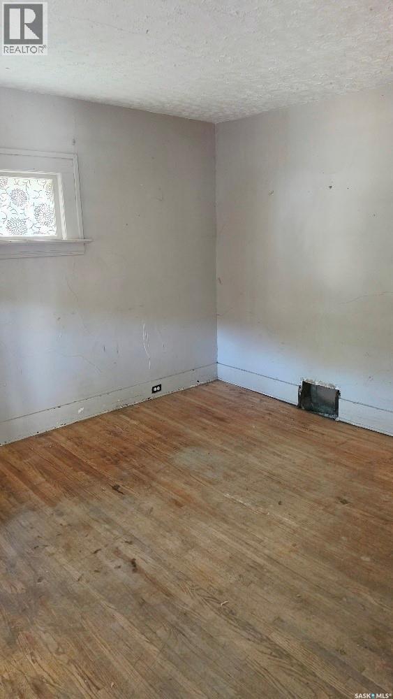 1256 King Street Property Photo 2