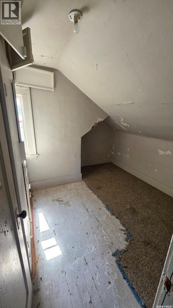 1256 King Street Property Photo 13