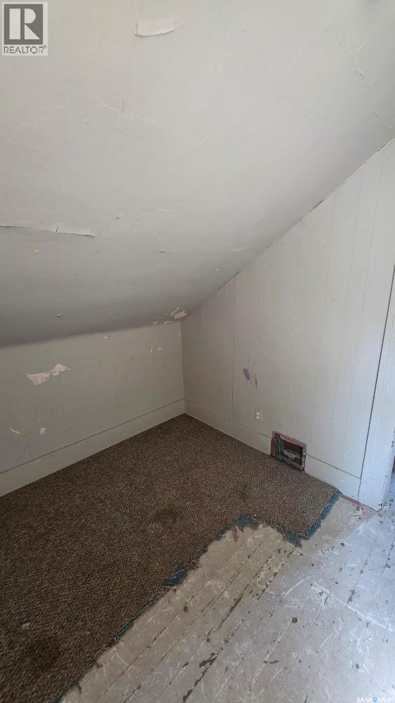 1256 King Street Property Photo 14