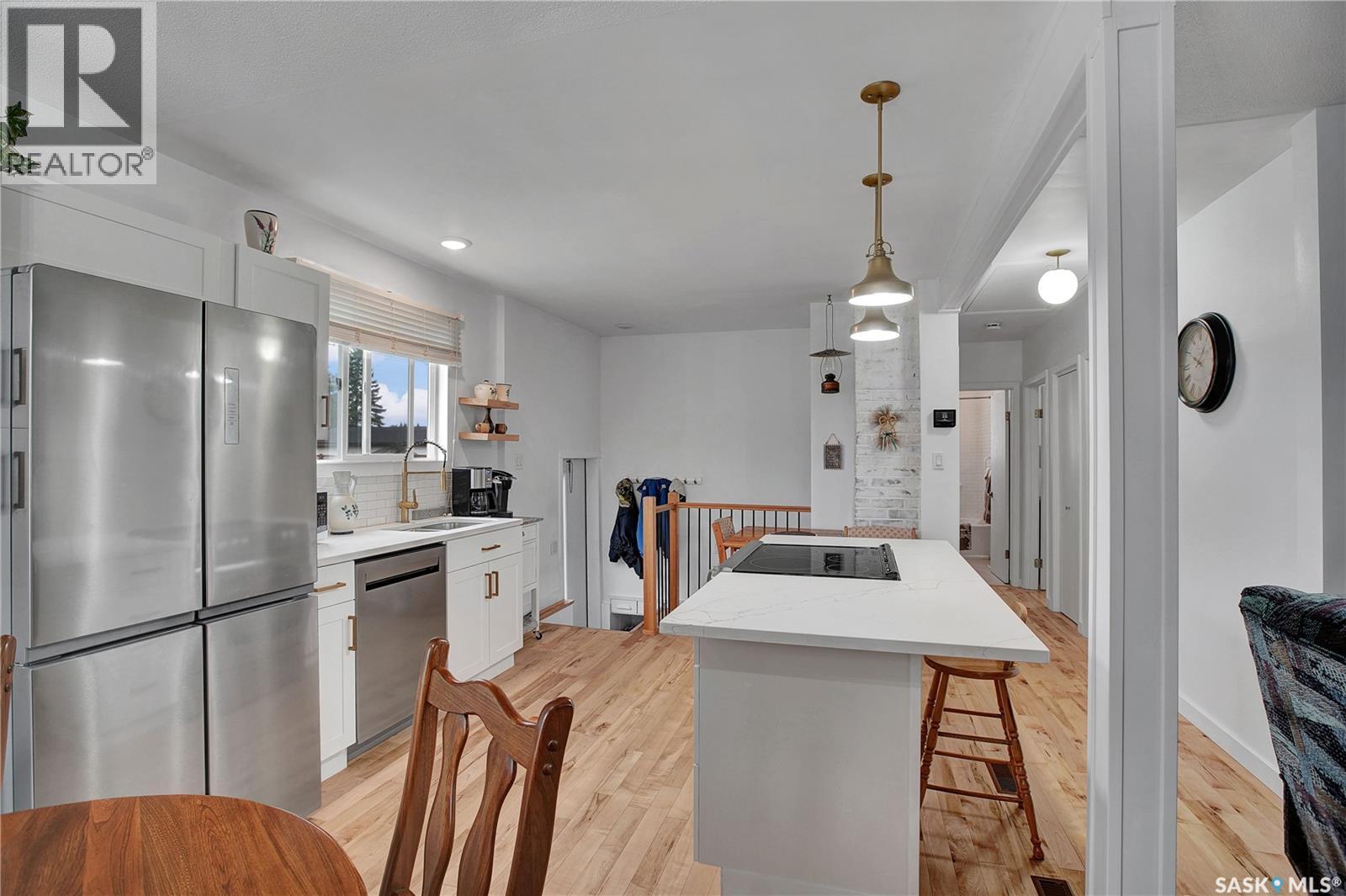 2001 2nd Street Property Photo 8