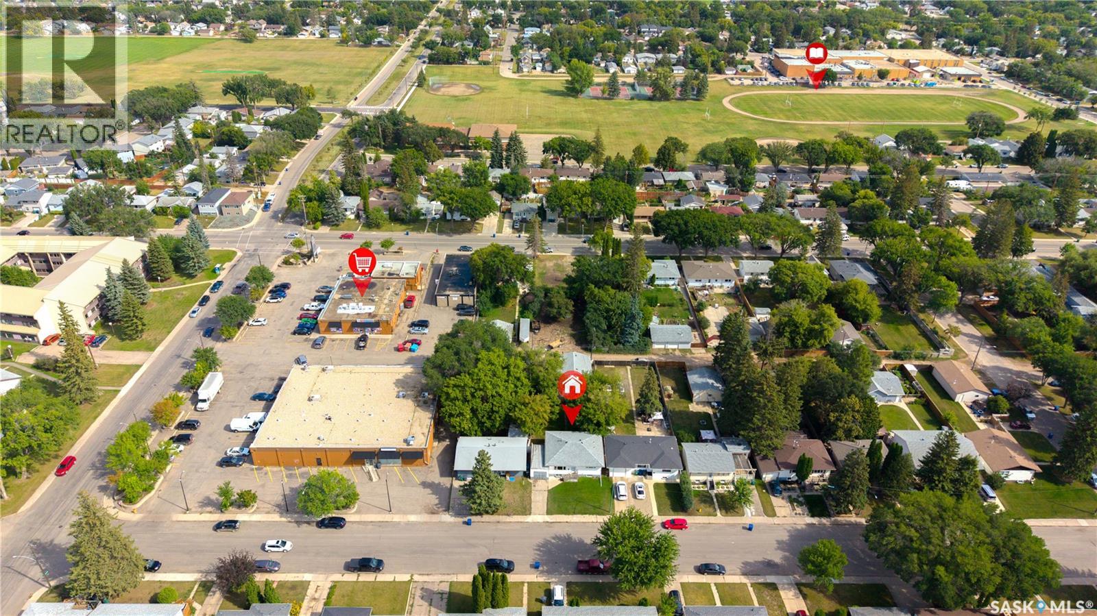 614 Q Avenue N Property Photo 3