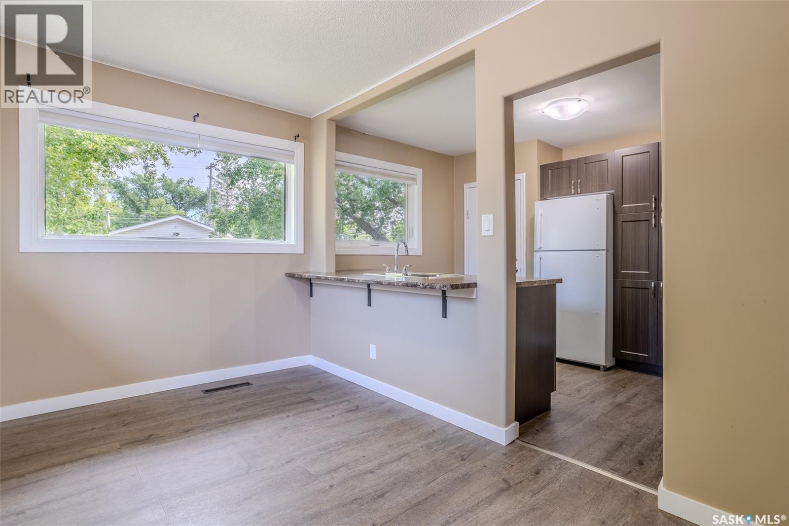 614 Q Avenue N Property Photo 12
