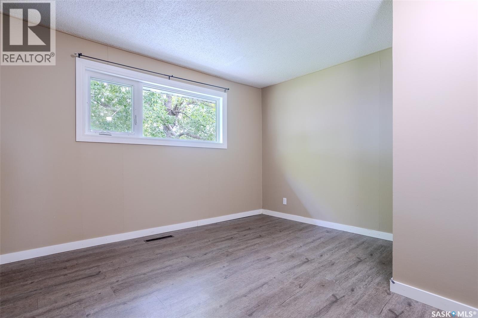 614 Q Avenue N Property Photo 24