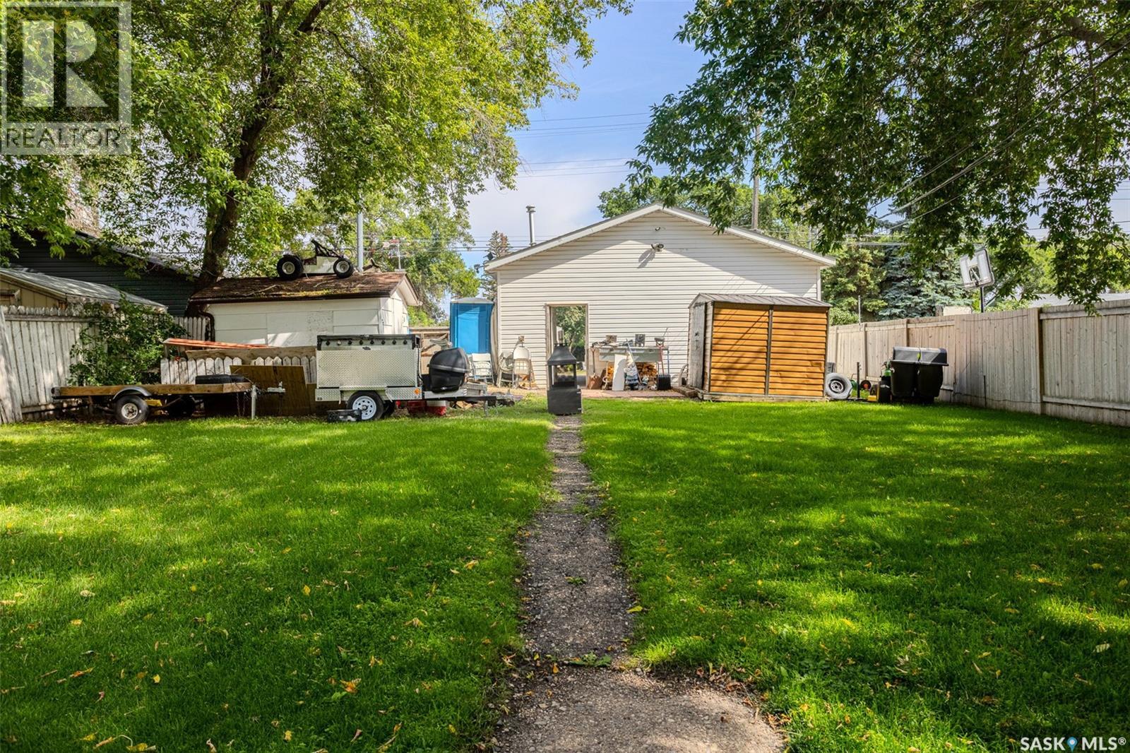 614 Q Avenue N Property Photo 35
