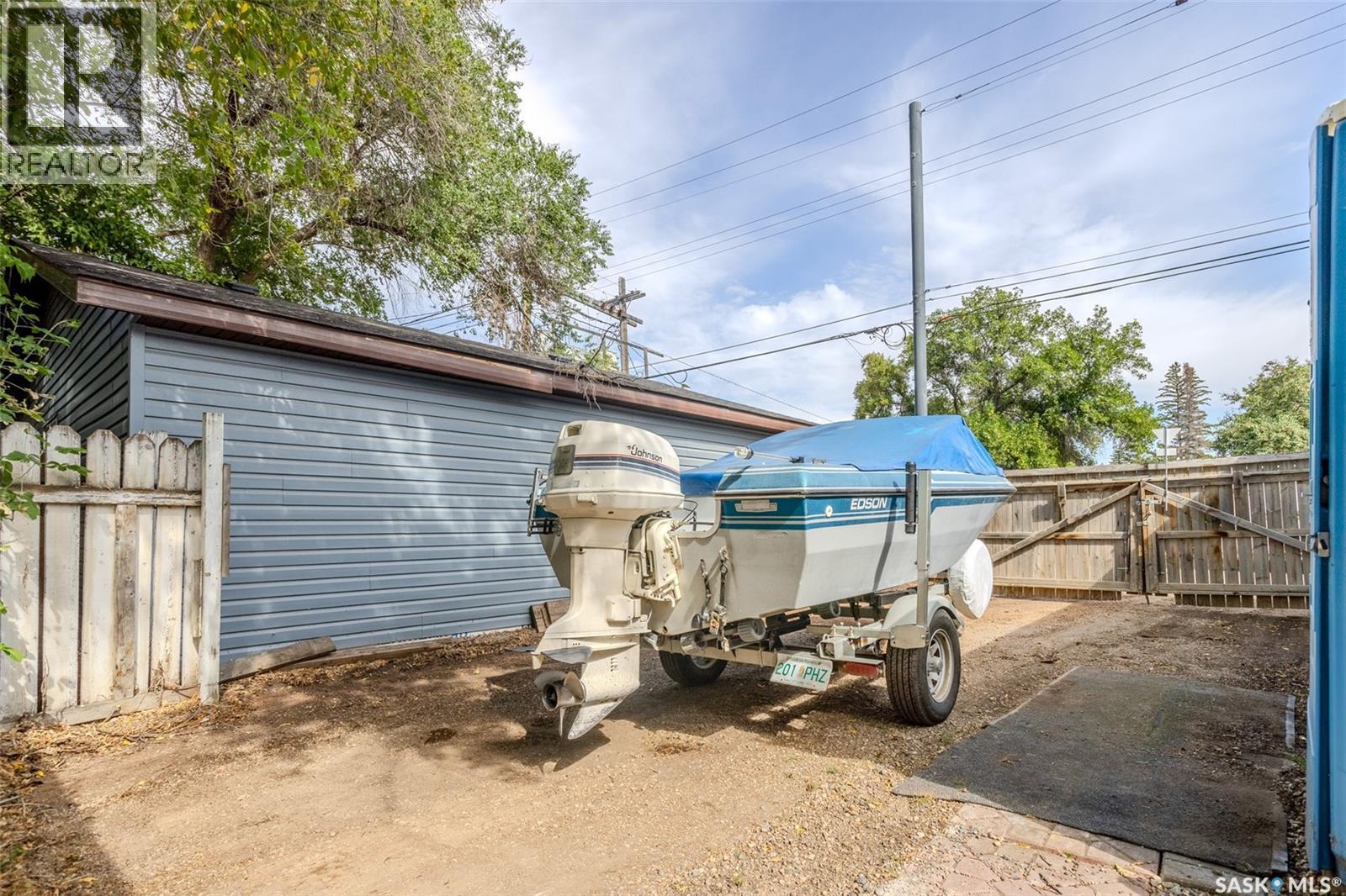 614 Q Avenue N Property Photo 36