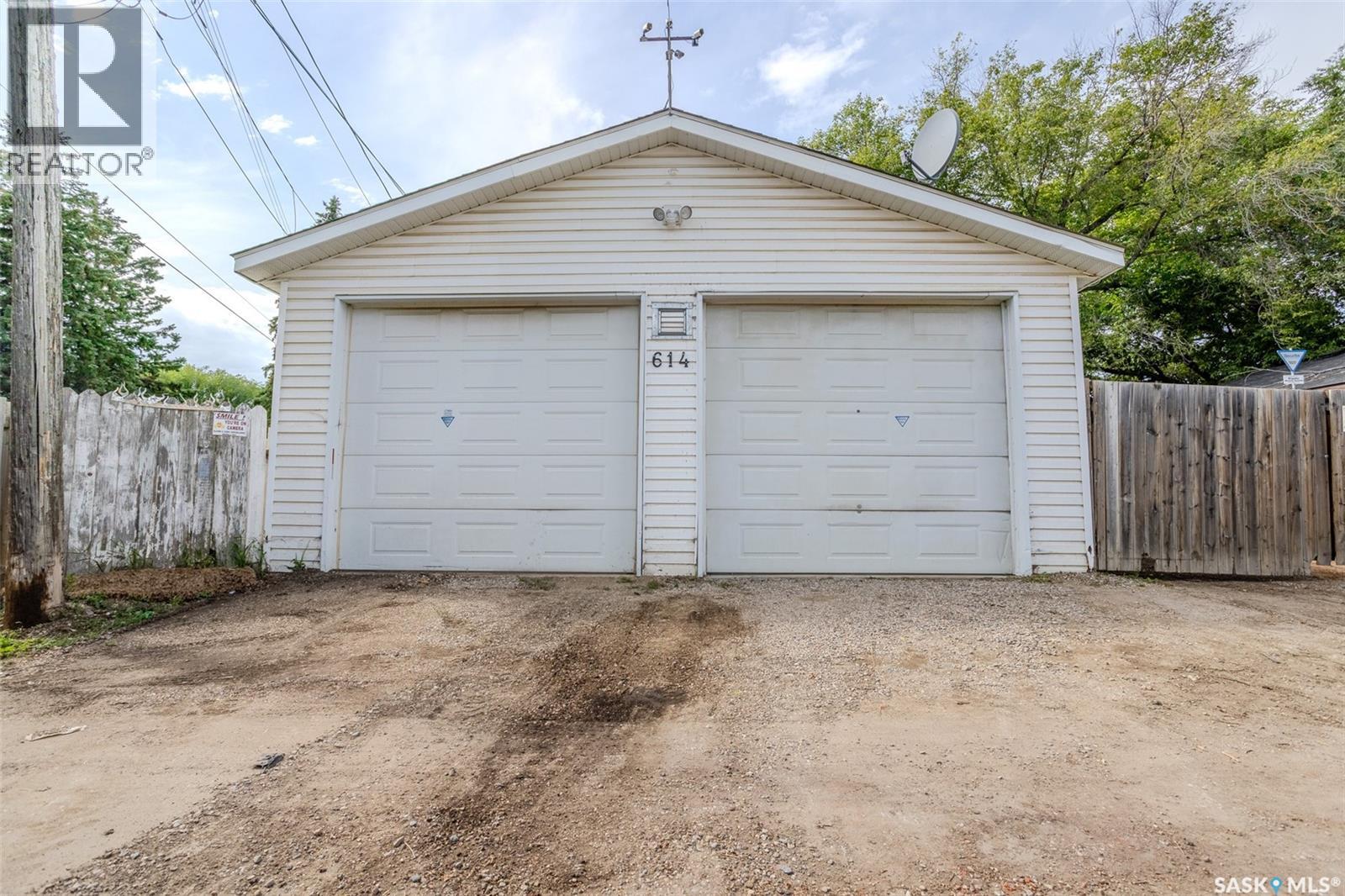 614 Q Avenue N Property Photo 40