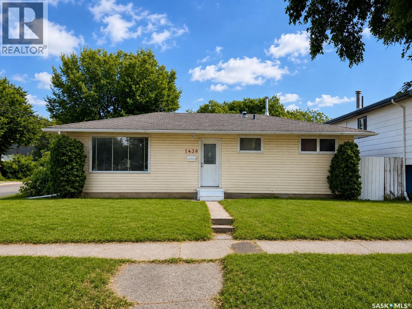 1438 D AVENUE N Property Photo 1