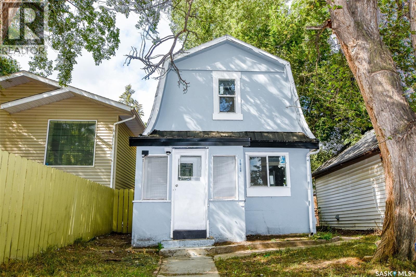1626 19th STREET W