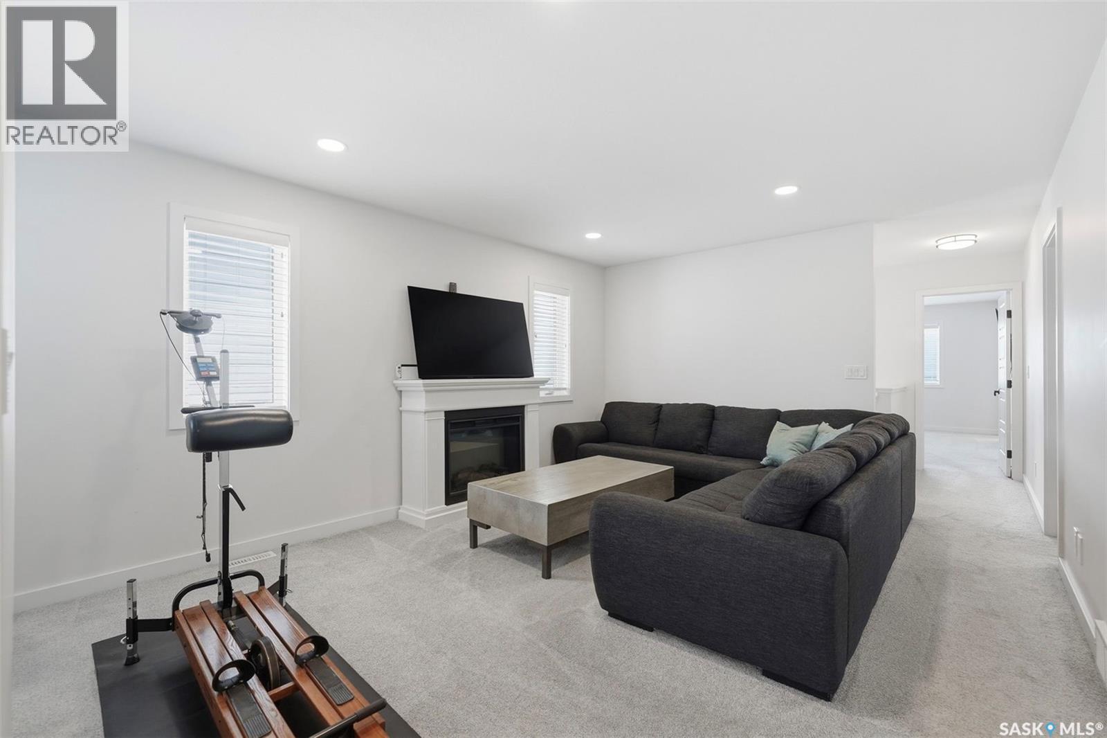 578 Mcfaull Crescent Property Photo 7
