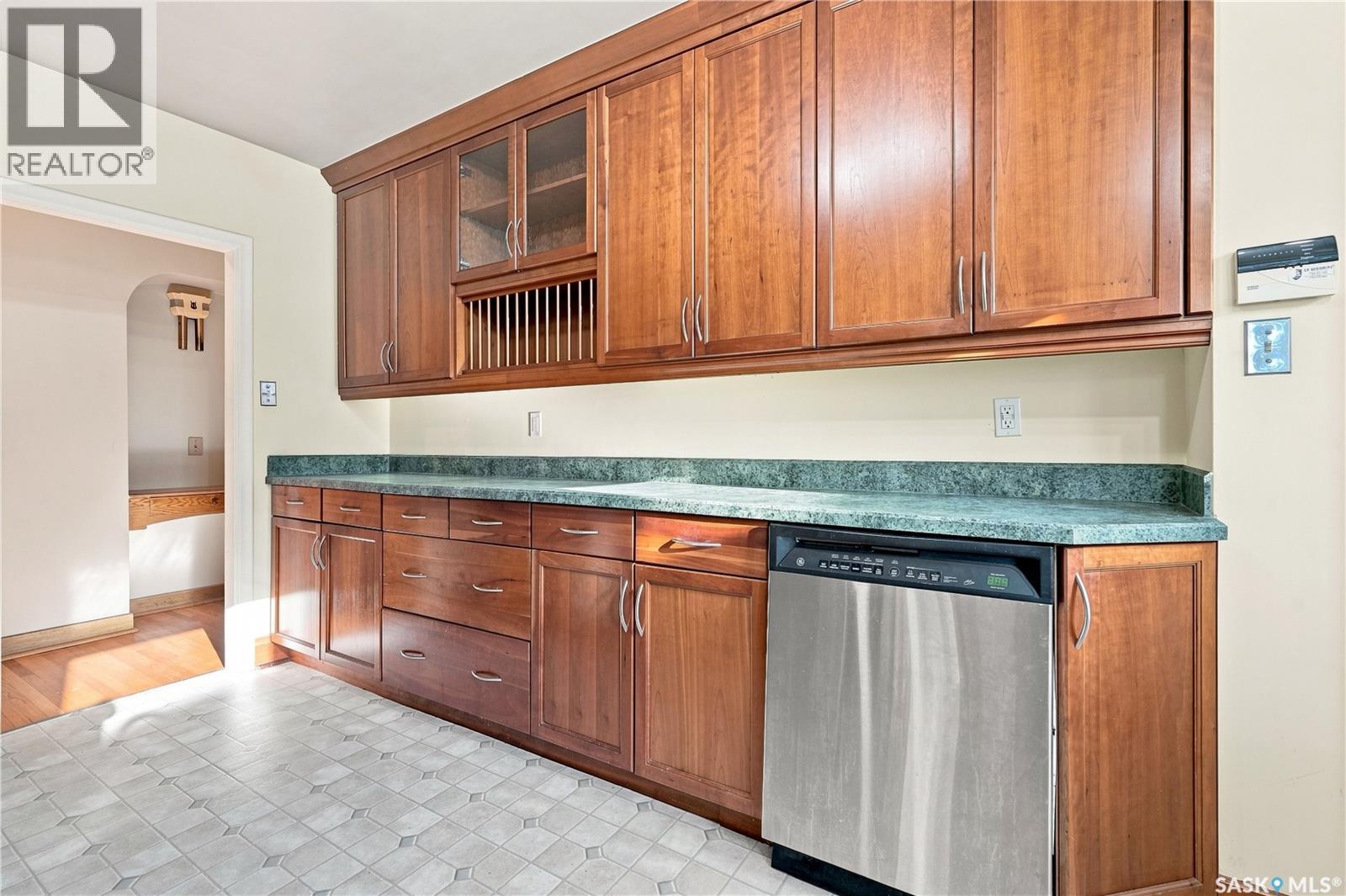 222 Broadway Avenue Property Photo 5