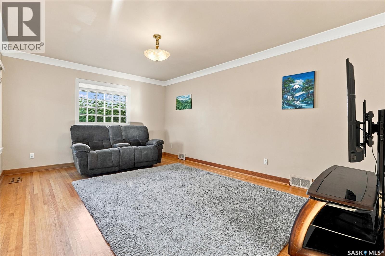 222 Broadway Avenue Property Photo 13