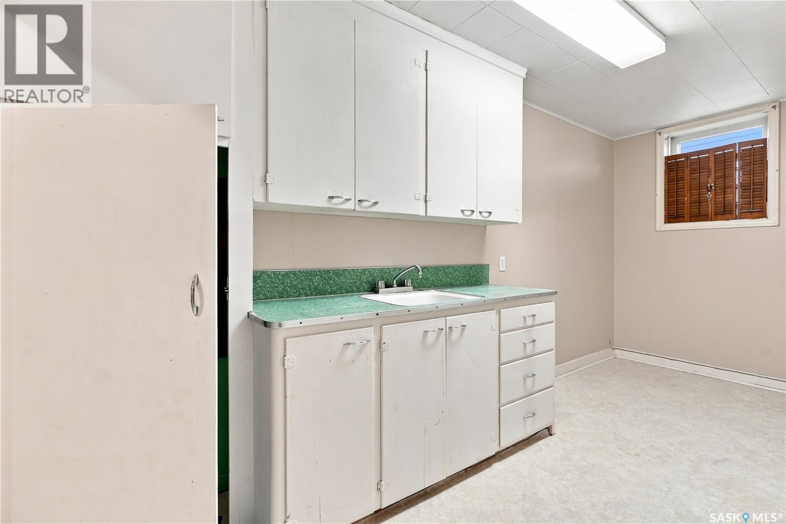 222 Broadway Avenue Property Photo 28