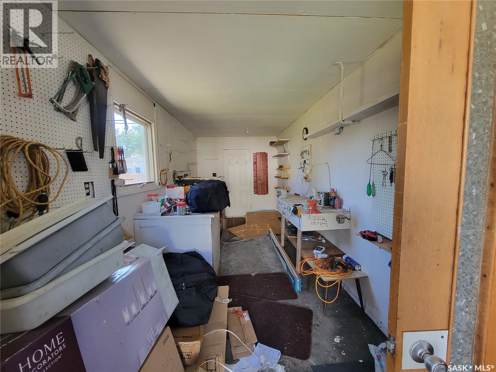 440 4th Avenue W Property Photo 29