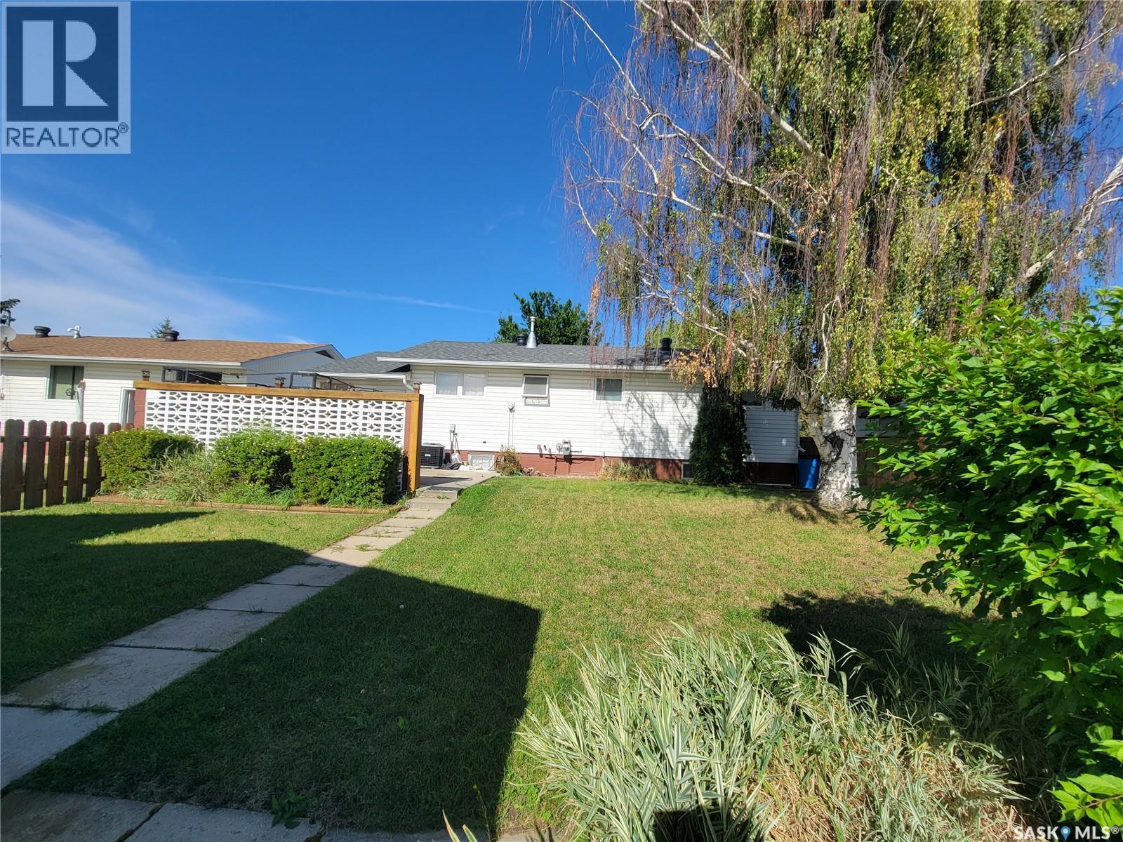 440 4th Avenue W Property Photo 30