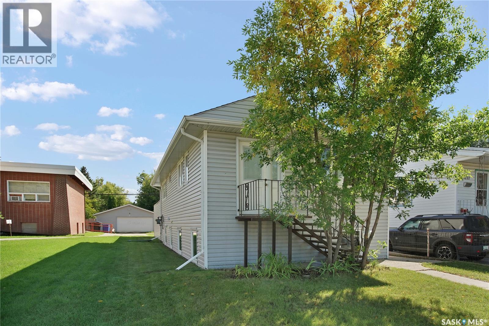 1209 Broadway AVENUE Property Photo 1