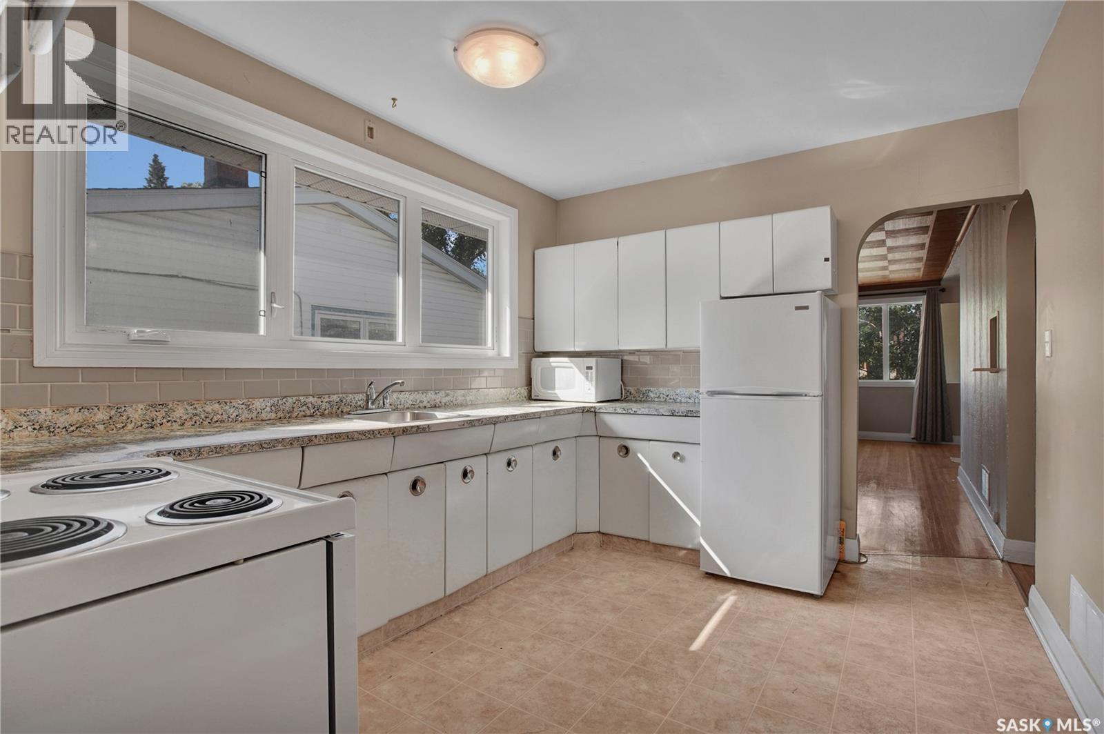 1209 Broadway Avenue Property Photo 7