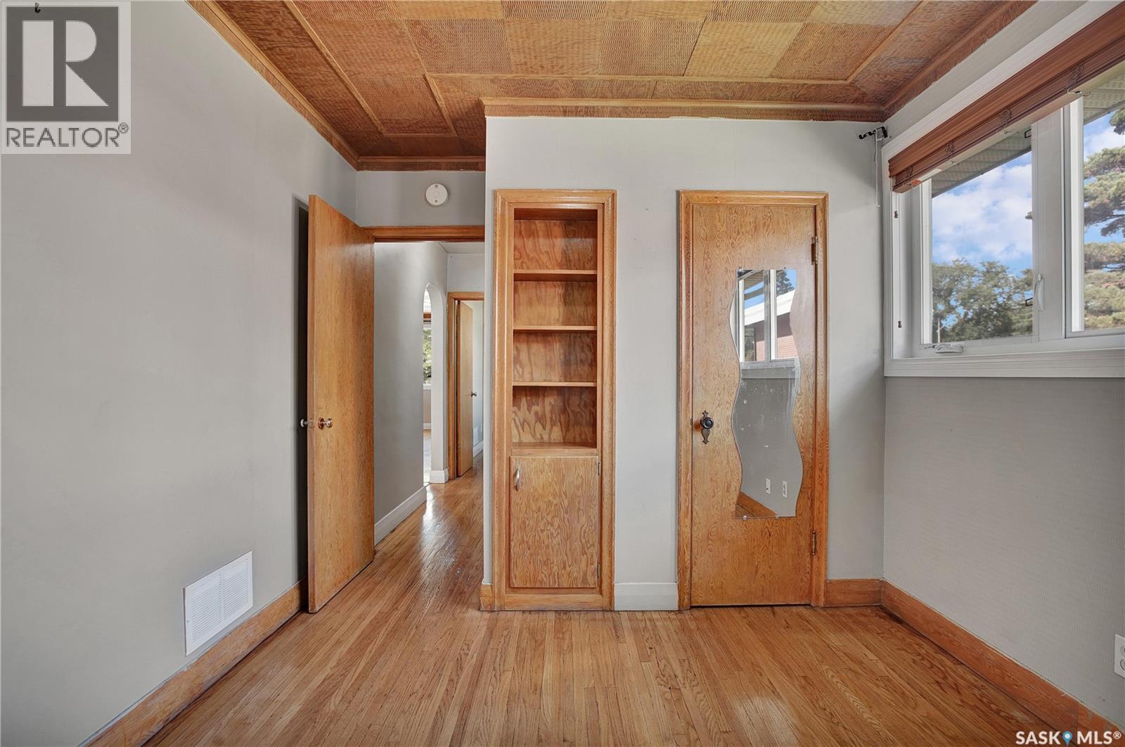 1209 Broadway Avenue Property Photo 12