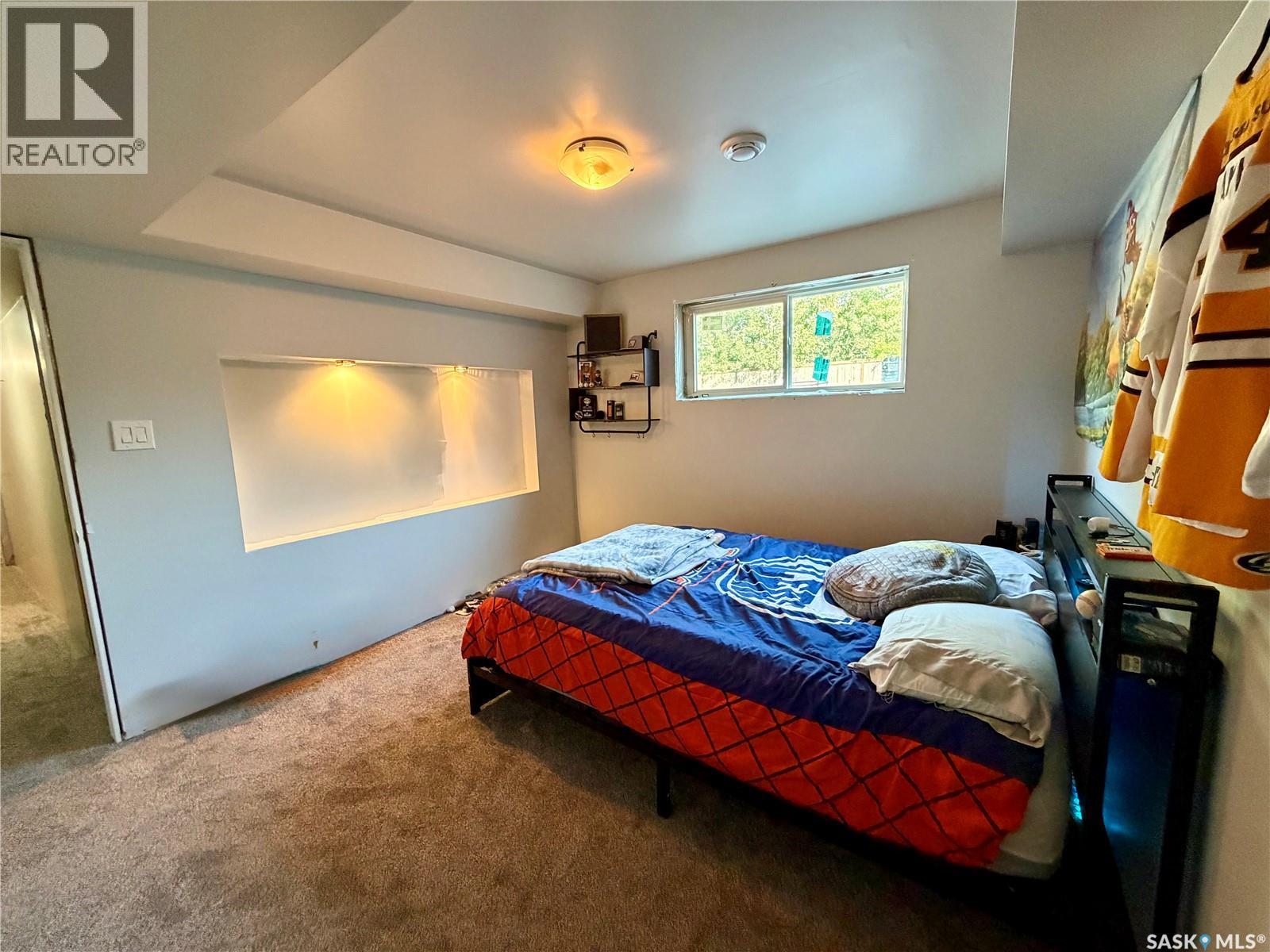 303 5th Street W Property Photo 23