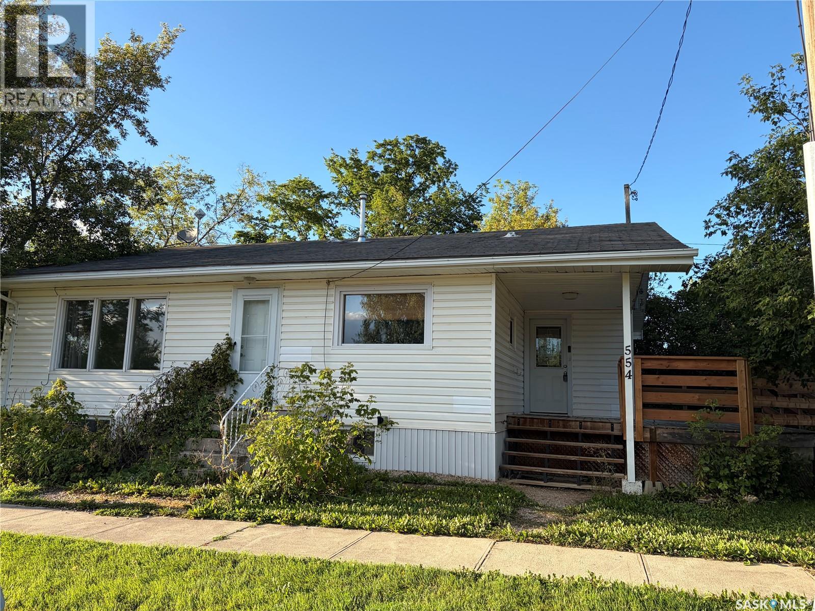554 St Anthony Street Property Photo 2