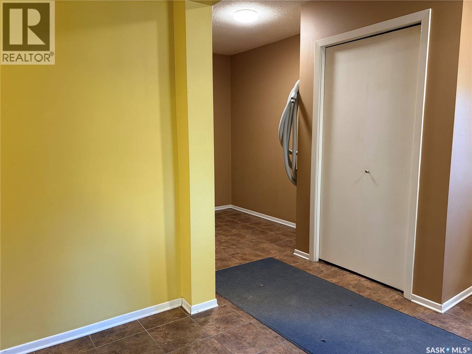 554 St Anthony Street Property Photo 3