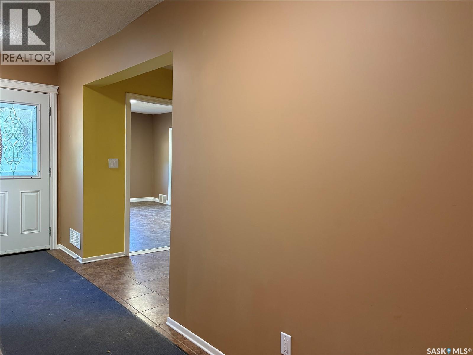 554 St Anthony Street Property Photo 4