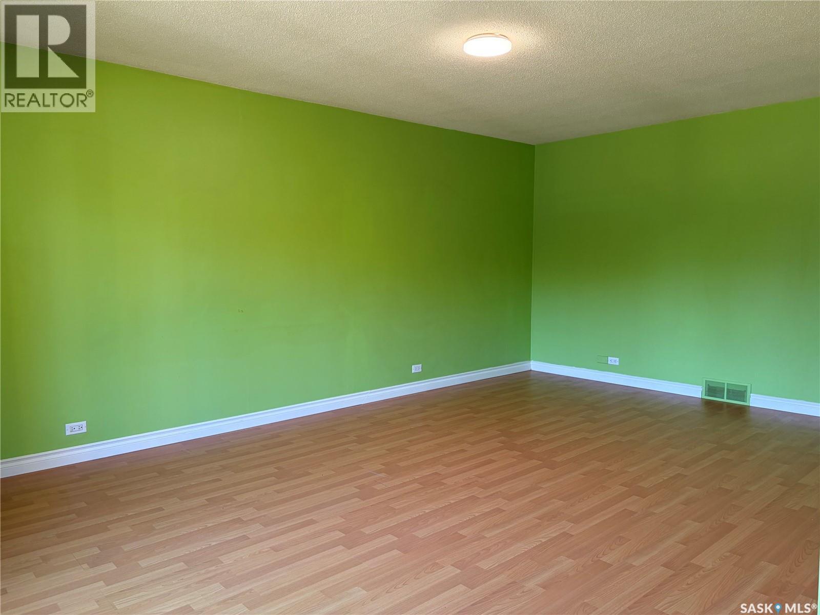 554 St Anthony Street Property Photo 6