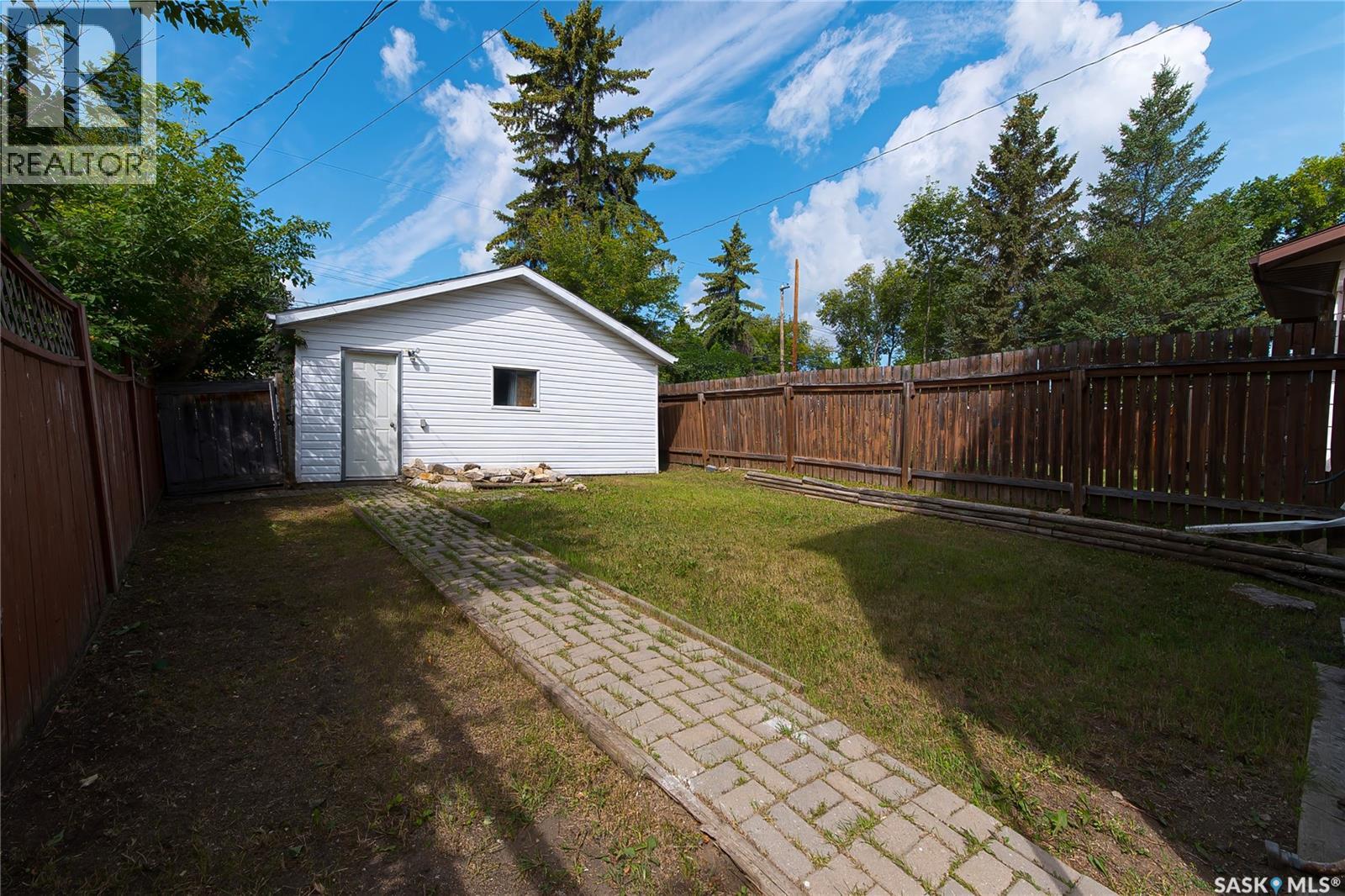 1017 J Avenue N Property Photo 28